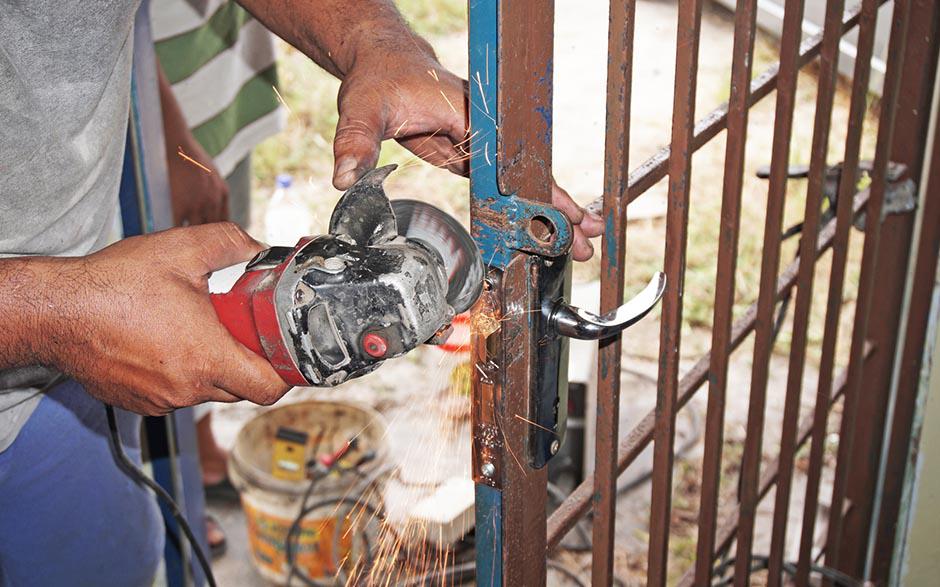 artisan serrurier pas cher Chevrières
